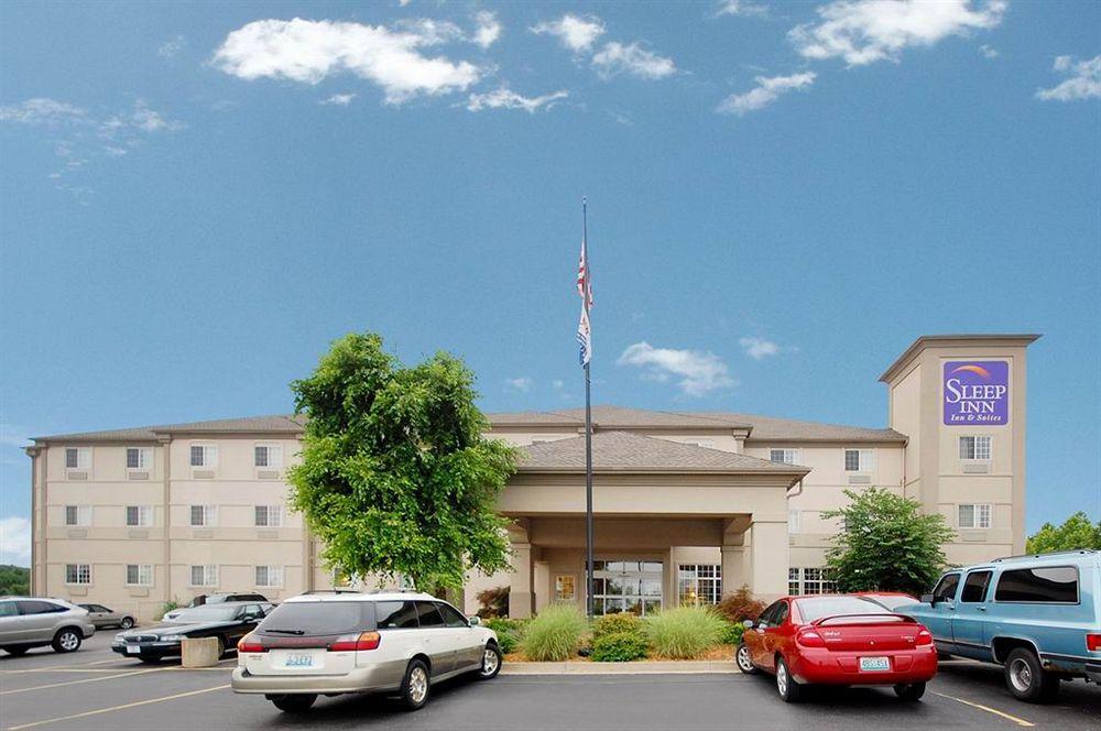 Sleep Inn & Suites Lake Of The Ozarks Camdenton Exterior photo