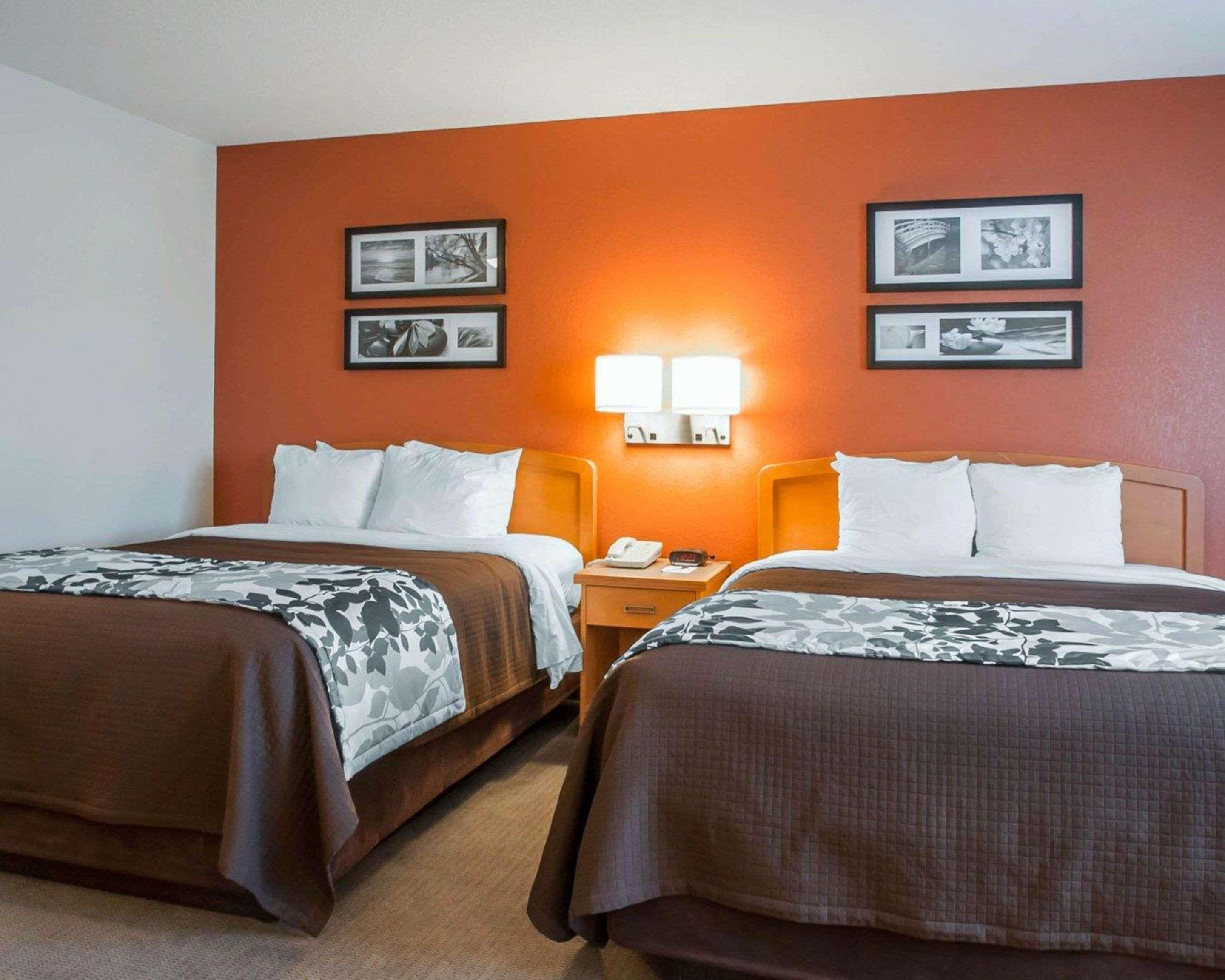 Sleep Inn & Suites Lake Of The Ozarks Camdenton Exterior photo