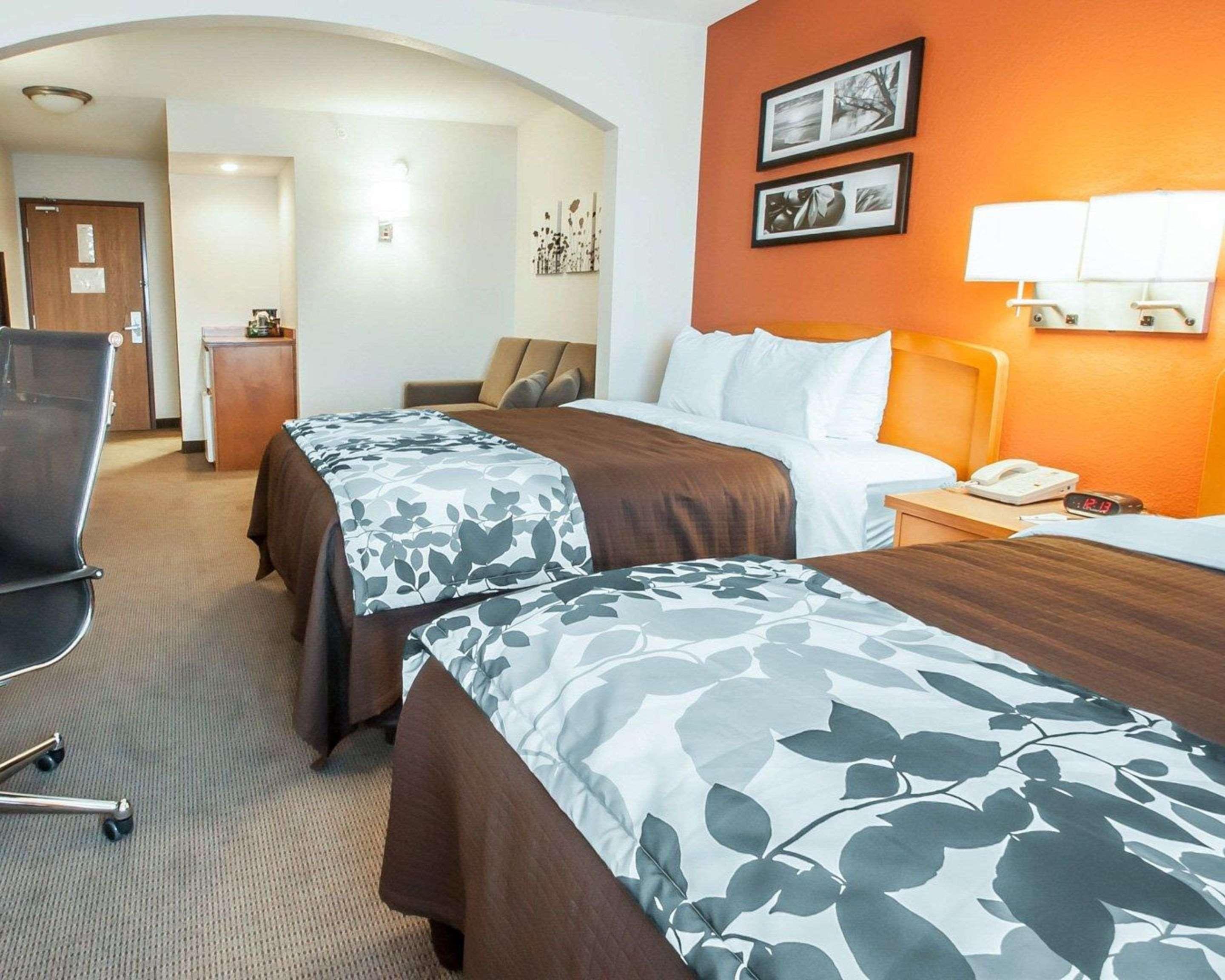 Sleep Inn & Suites Lake Of The Ozarks Camdenton Exterior photo